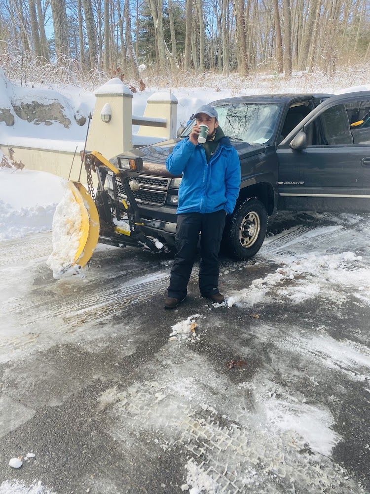 Angel Duchi Landscaping Services LLC