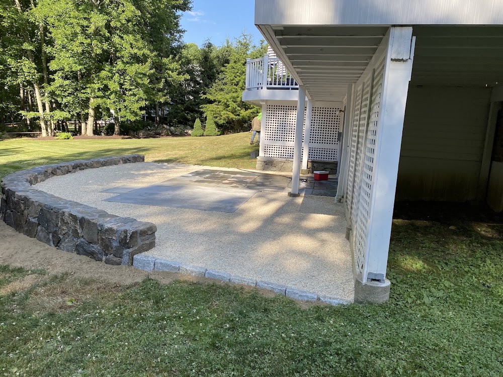 Eight Lanes Landscaping Danbury