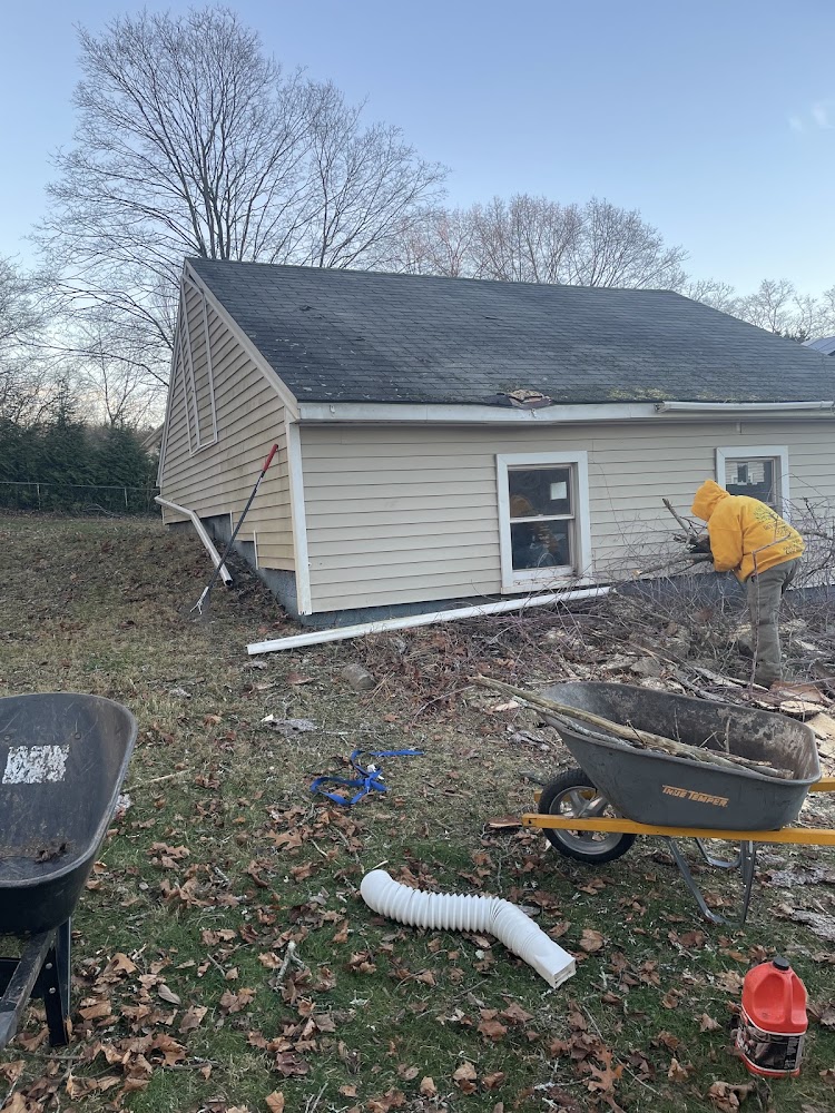 Gio's Landscaping LLC