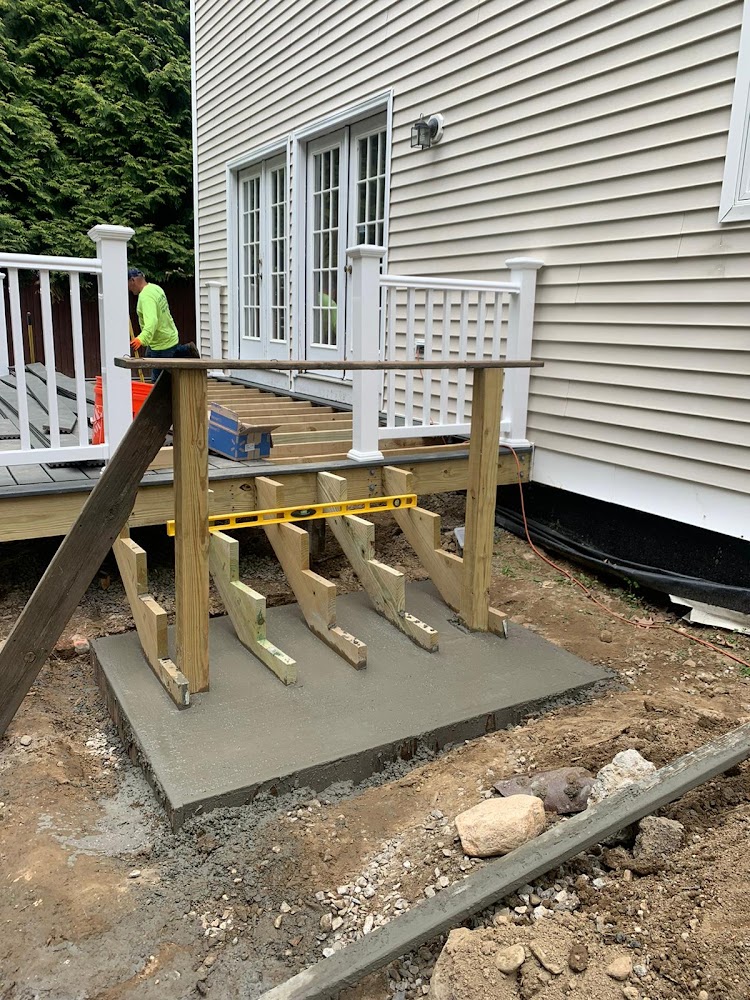 Arias Construction and Landscaping Inc