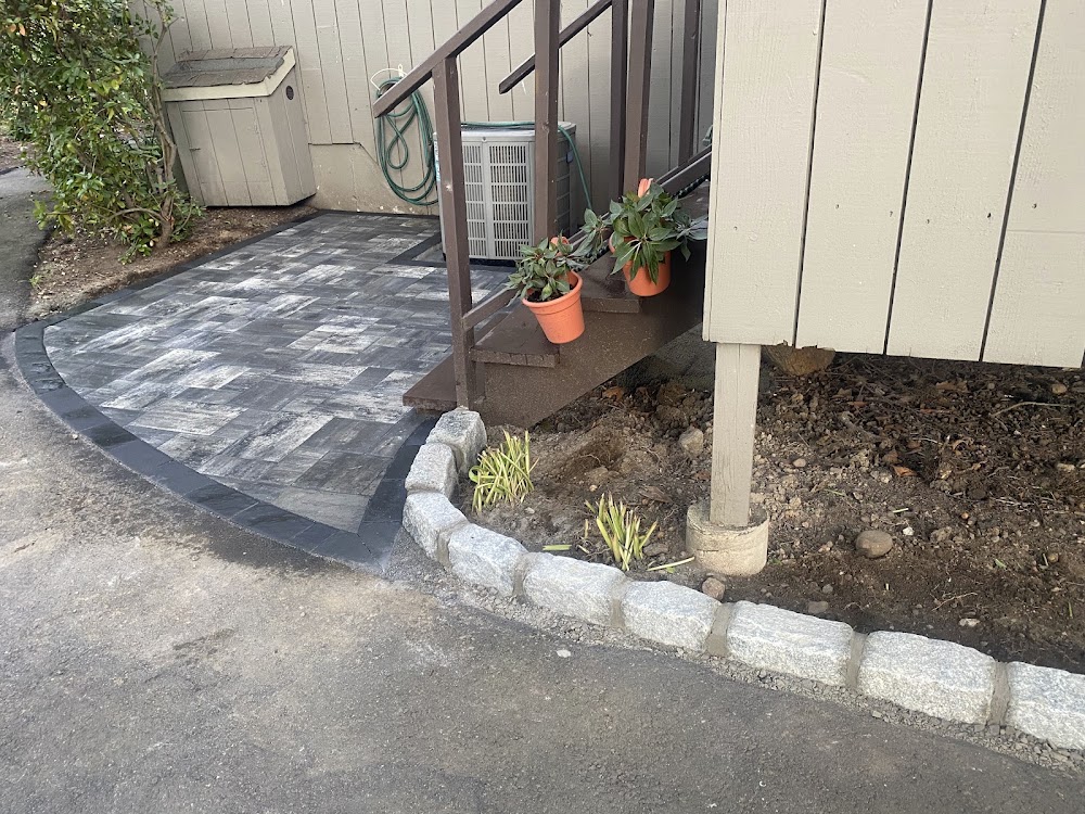 Tobys Landscaping LLC
