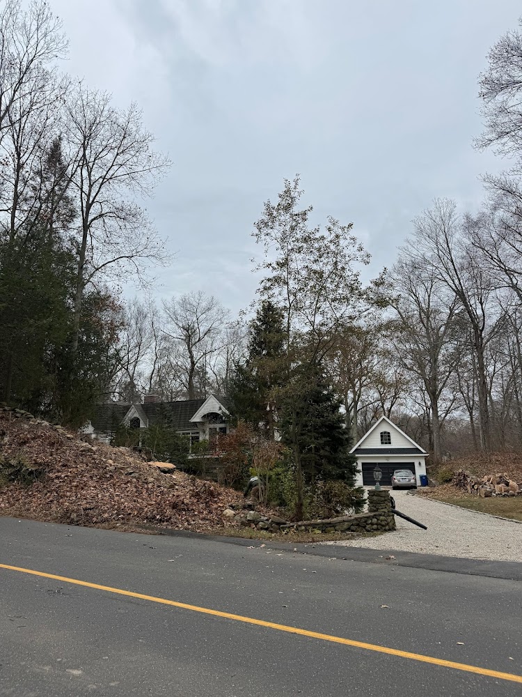 Lucero & Gonzalez Landscaping in CT, Connecticut